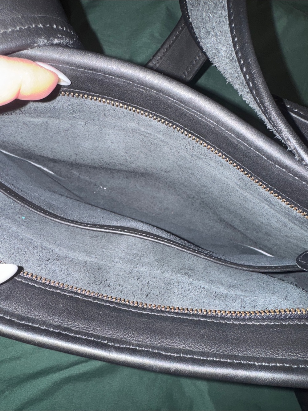 Lot- two Black Leather Crossbody Bags-inspired - Picture 10 of 10